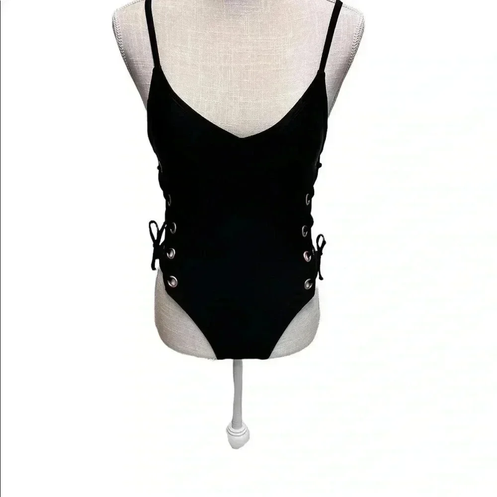 BRAND NEW WOMEN’S XHILARATION ONE PIECE BATHING SUIT•BLACK•SIZE XS•